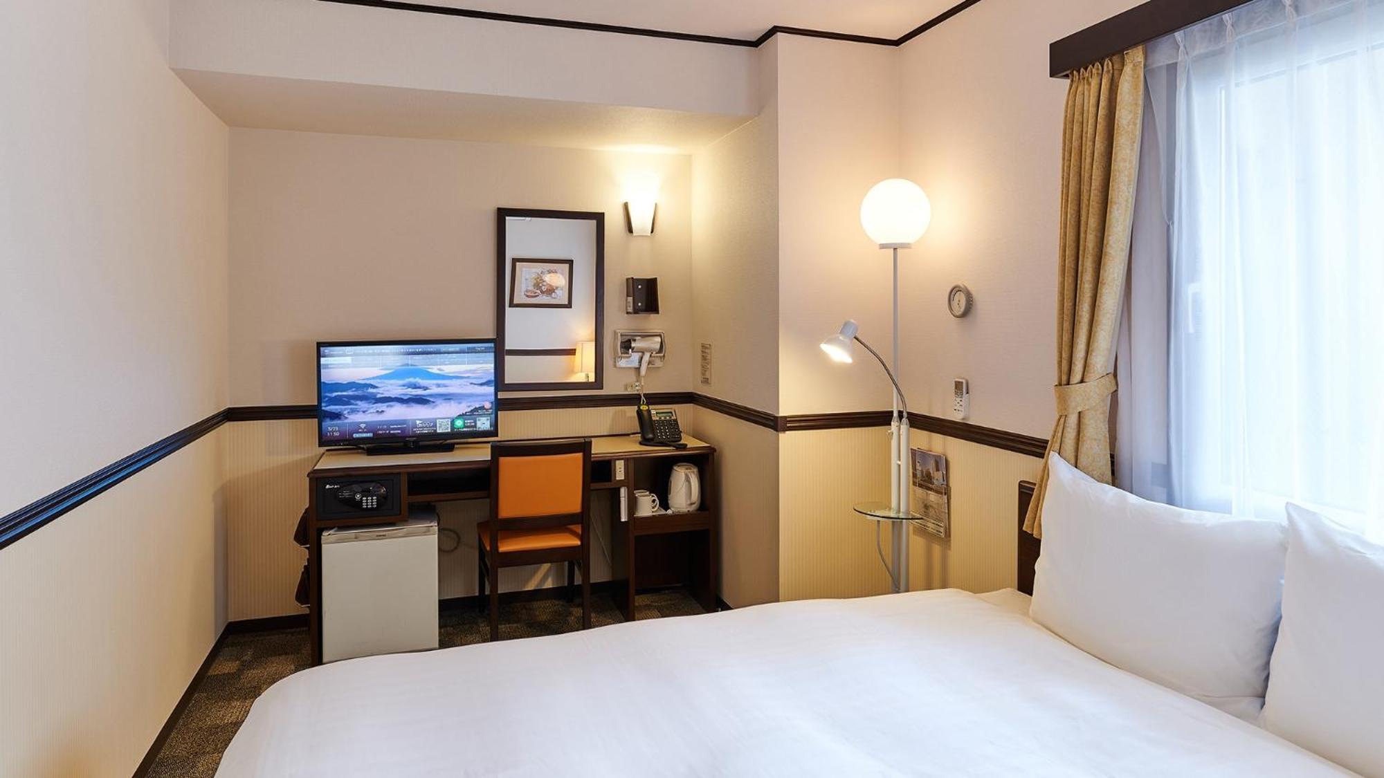 Toyoko Inn Osaka Itami Airport Tojonaka Pokoj fotografie