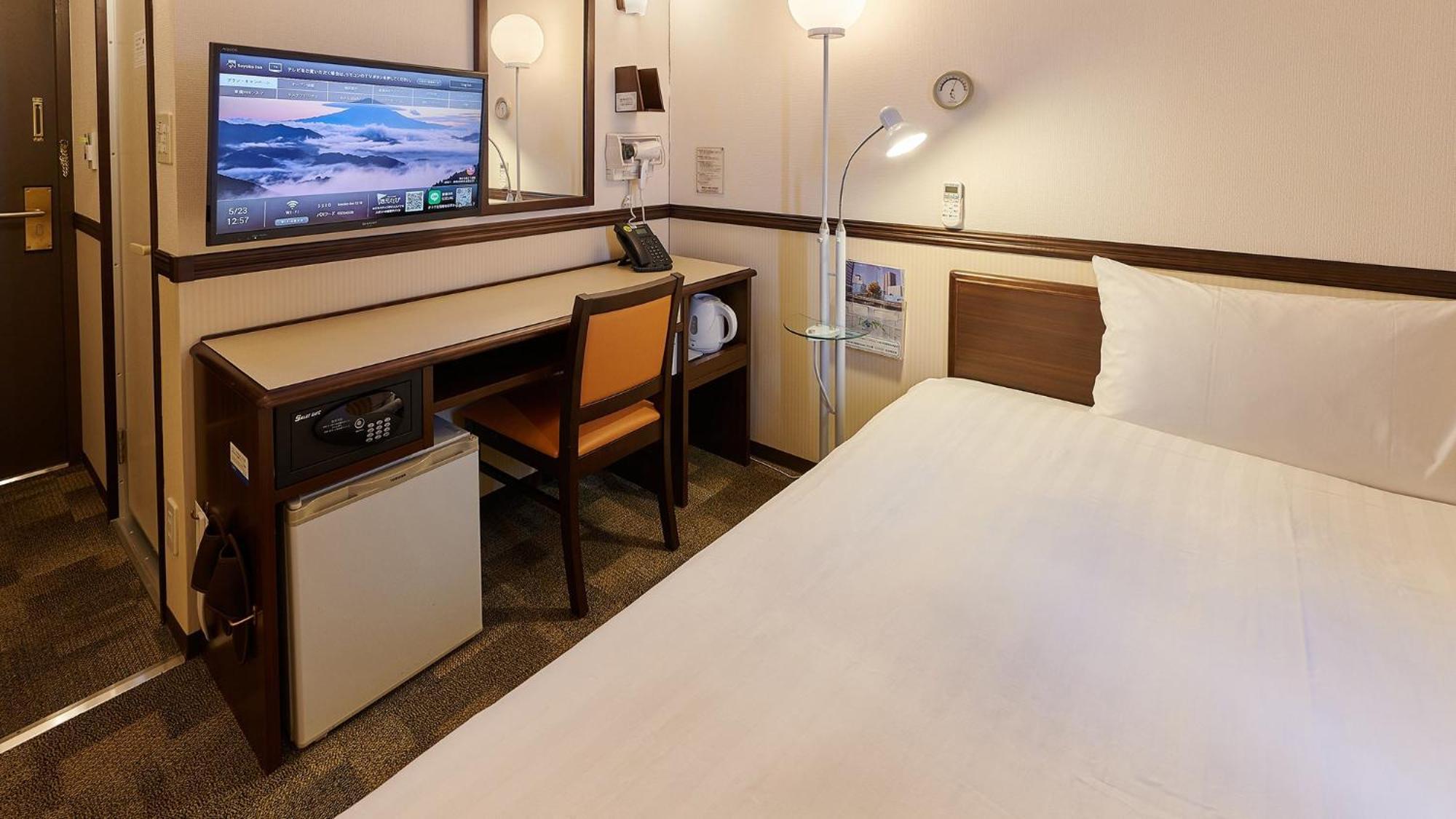 Toyoko Inn Osaka Itami Airport Tojonaka Pokoj fotografie